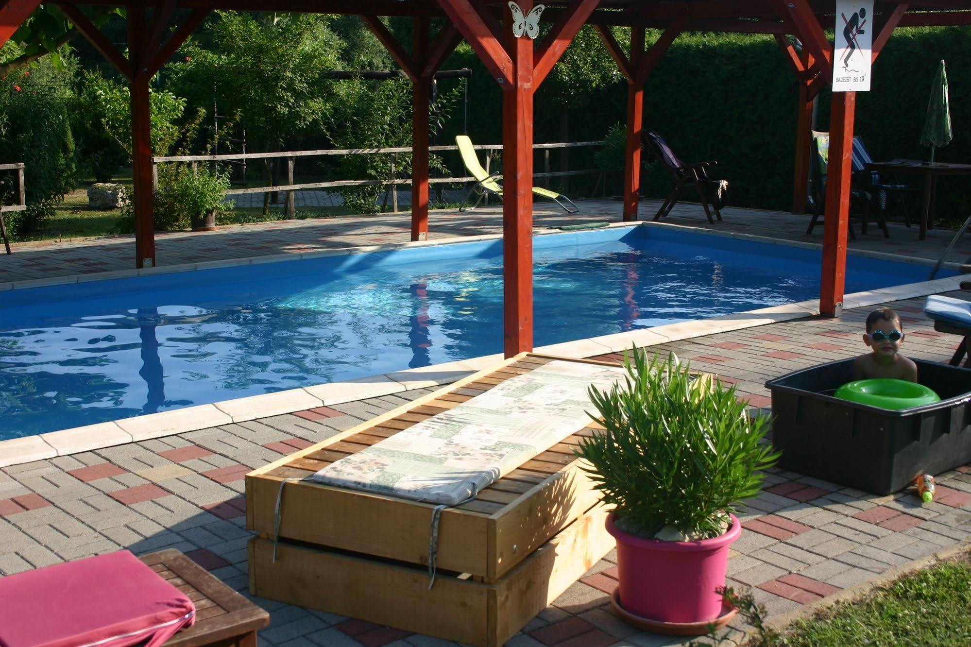 Lorelei Pension Adults Only Gyenesdiás Eksteriør billede