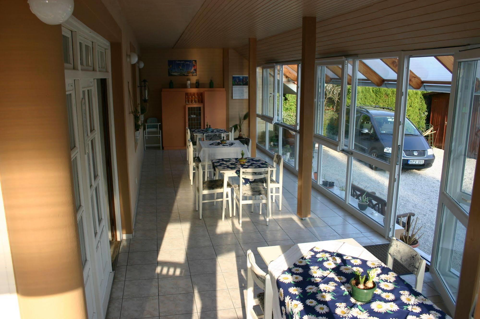 Lorelei Pension Adults Only Gyenesdiás Eksteriør billede